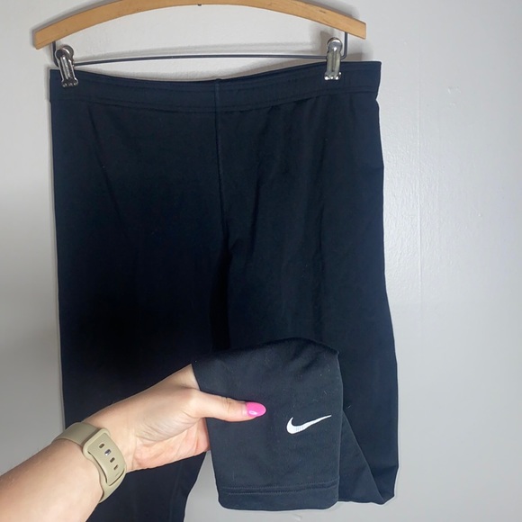 Nike Pants - 🌟Black Nike Y2K leggings!